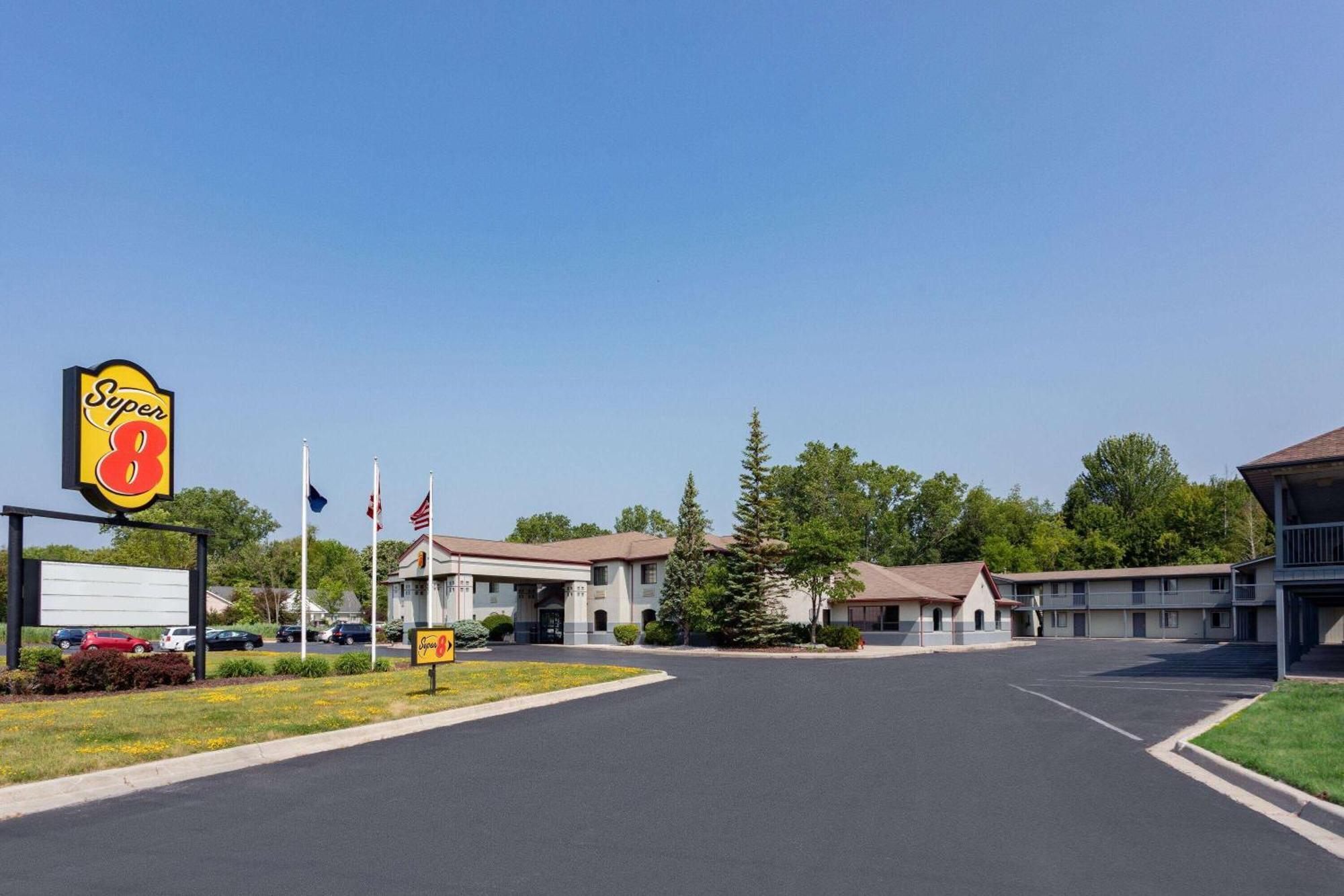 Super 8 By Wyndham Marysville/Port Huron Area Extérieur photo